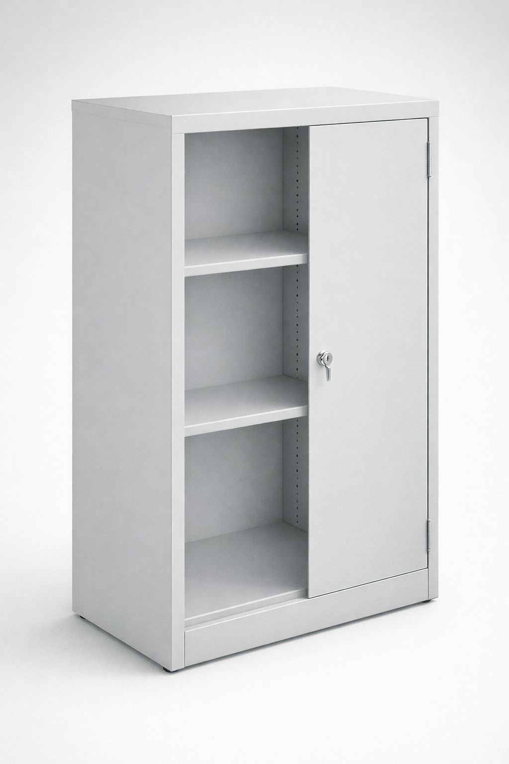 Closed shelving units — Closed steel shelving and top units for offices, archives, legal rooms and administrative departments that expect a durable enclosed storage standard.