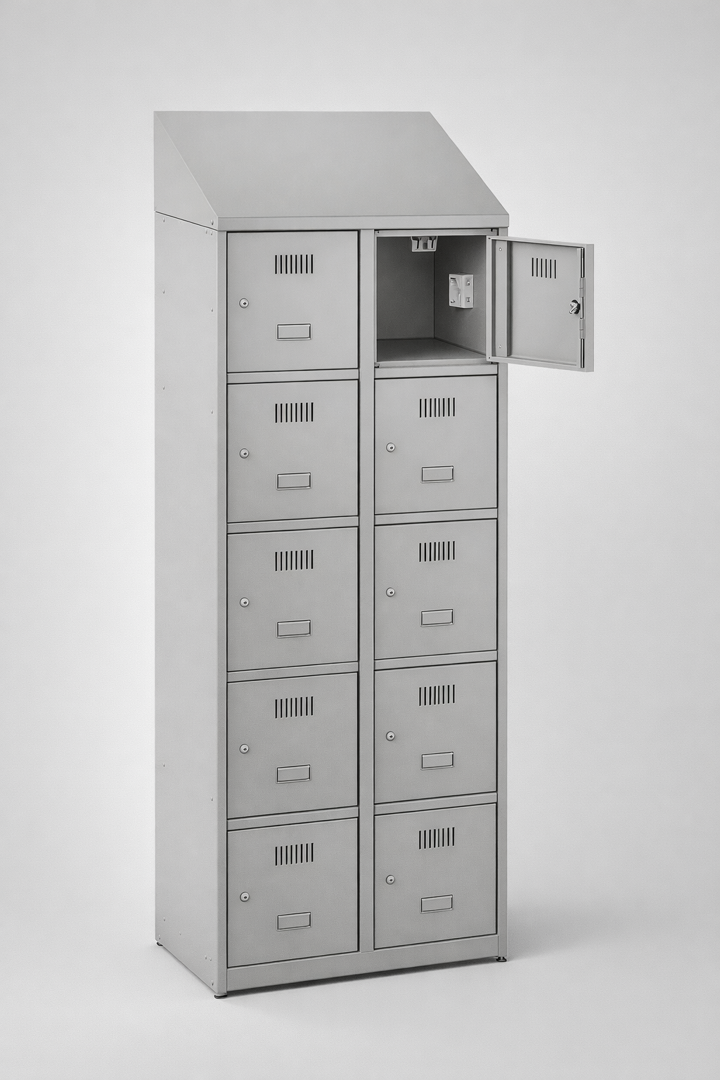 MSUV locker MSus 425v – z daszkiem - combining personal or garment storage with controlled