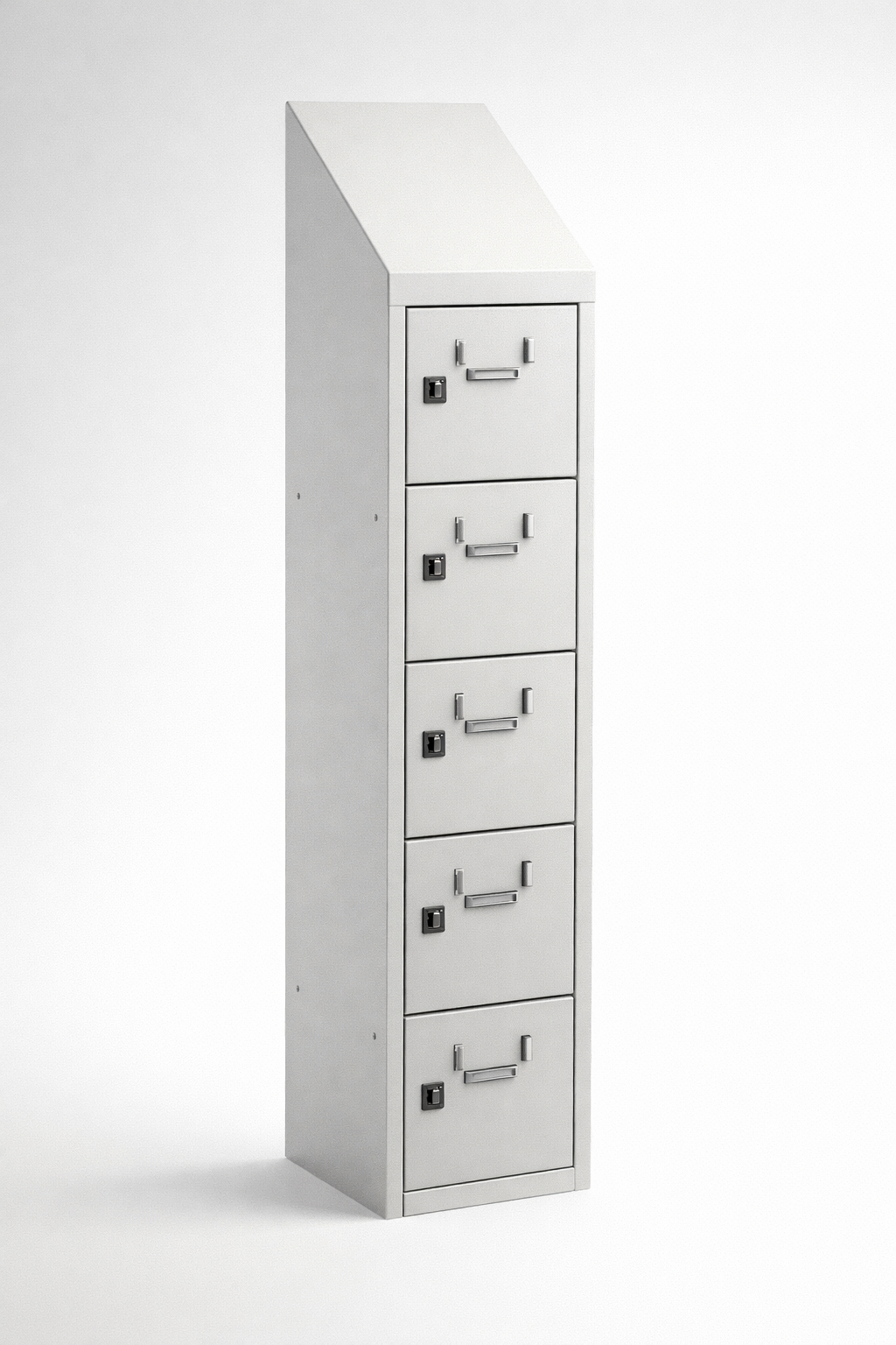 Lunch lockers — Lockers intended for orderly storage of food, personal accessories and welfare-area supplies. In practice, this makes it easier to match the right variant to facility scale, expected load and daily use without mixing models at random.
