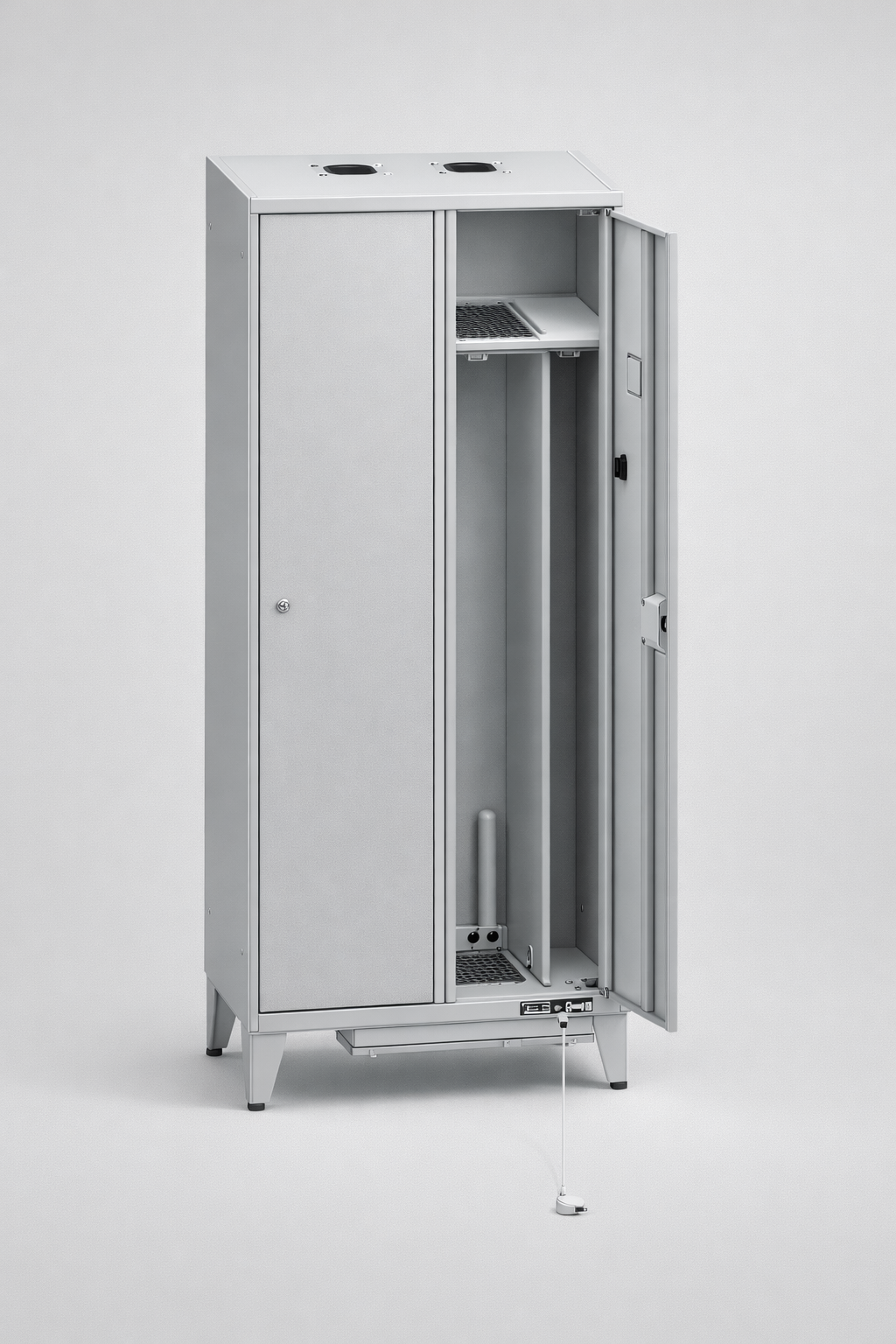 Staff locker SumW 421m – divider 1/3 and 7 h timer - orderly personal storage and a repeatable