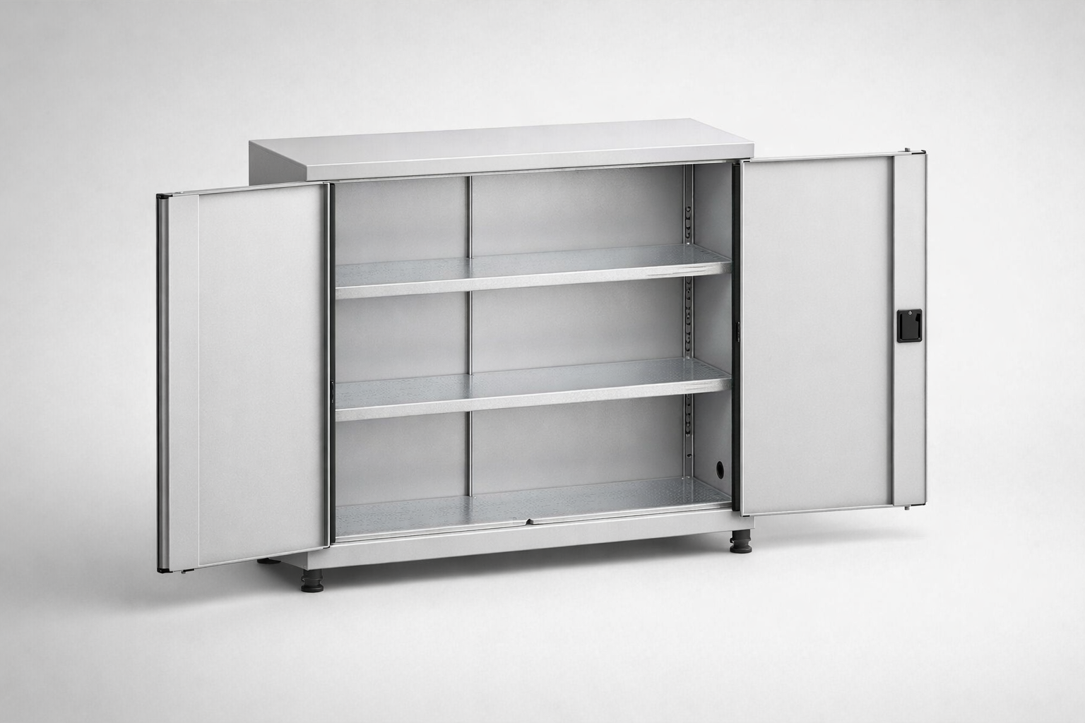 Workshop cabinet LMSW 112g - organised tools, components and service equipment