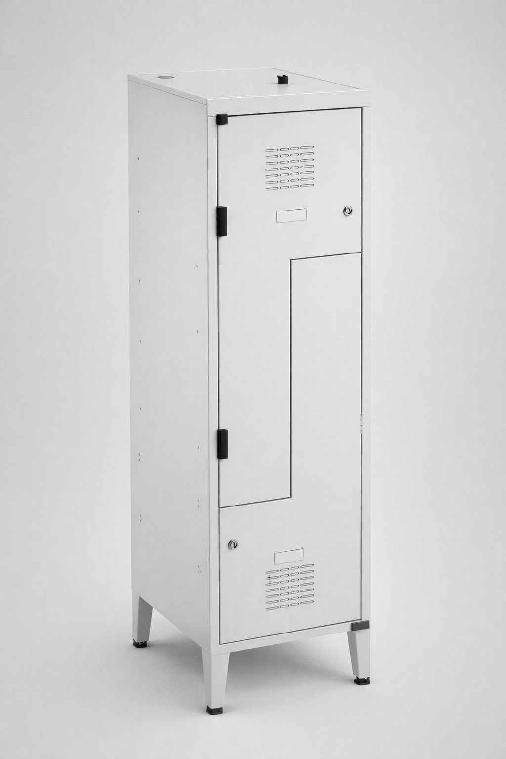 L-shaped staff locker Sul 41 W st – with legs - efficient use of changing-room space while keeping