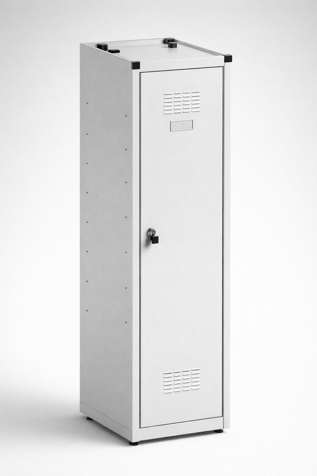 SUM and MSUM staff lockers — Classic staff lockers for workplaces, administration, logistics and facilities that need orderly changing-room infrastructure.