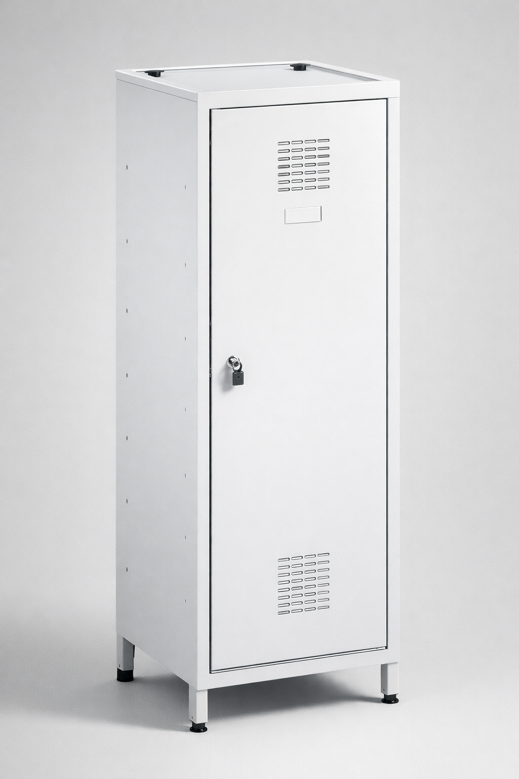 Staff locker Sum 411 W st - orderly personal storage and a repeatable